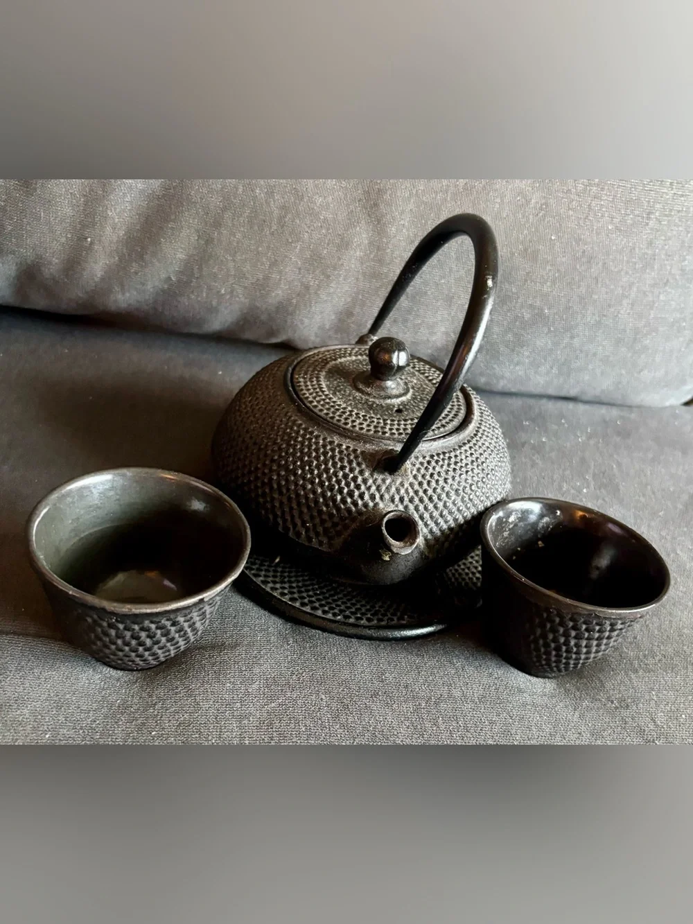 Classic Black Cast Iron Teapot Set with Handle